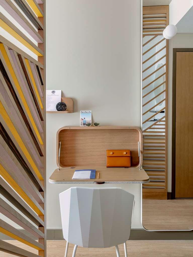 Okko Hotels Paris La Defense Nanterre Værelse billede
